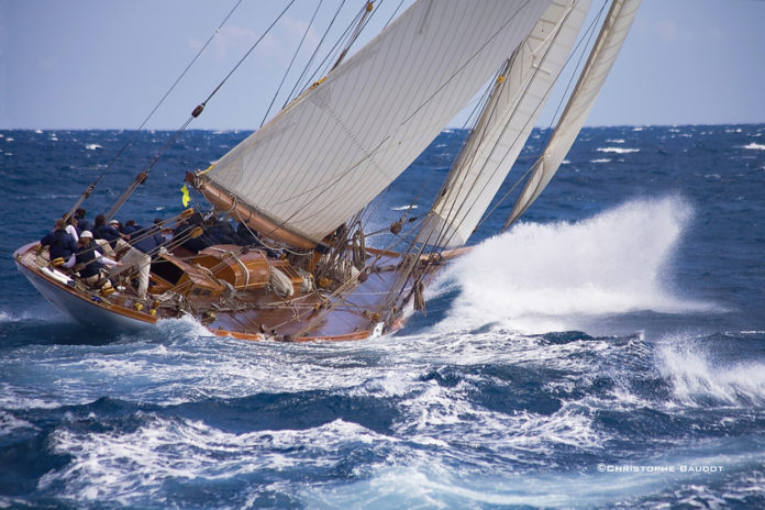 Sailing boat andare a vela