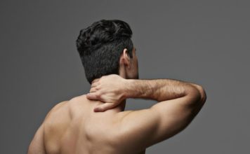 Dolore al collo o cervicalgia? Sintomi cause rimedi possibili Dolore al collo o cervicalgia? Sintomi cause rimedi possibili