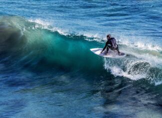Le Olimpiadi della rinascita e il surf degli dèi Le Olimpiadi della rinascita e il surf degli dèi