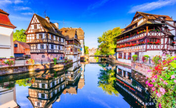 Visitare Strasburgo in un giorno a piedi Strasbourg, Alsace, France.
