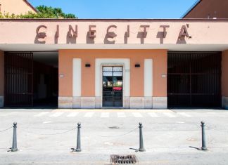 David di Donatello 2024 – Il Podio del David di Donatello 2024 David di Donatello 2024 - Il Podio del David di Donatello 2024